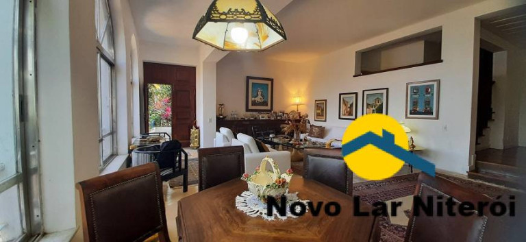 Imagem Casa com 4 Quartos à Venda, 221 m² em São Francisco - Niterói Imagem Casa com 4 Quartos à Venda, 221 m² em São Francisco - Niterói