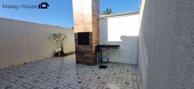 Imagem Casa com 2 Quartos à Venda,  em Bal. Nereidas - Guaratuba