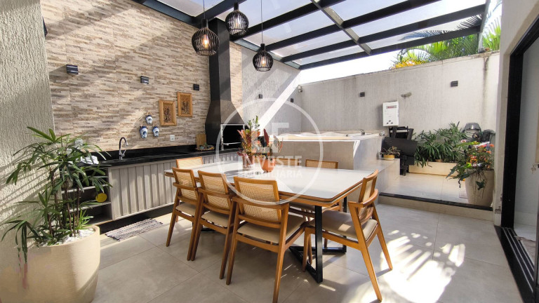 Imagem Casa com 3 Quartos à Venda, 300 m² em Residencial Brisas Da Mata - Goiânia Imagem Casa com 3 Quartos à Venda, 300 m² em Residencial Brisas Da Mata - Goiânia