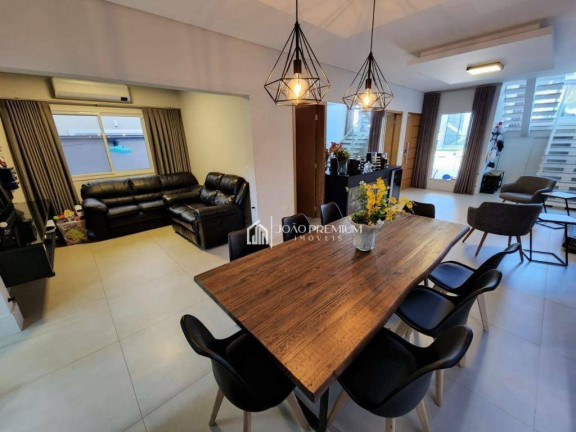 Sobrado com 4 Quartos à Venda, 285 m² em Urbanova - São José Dos Campos