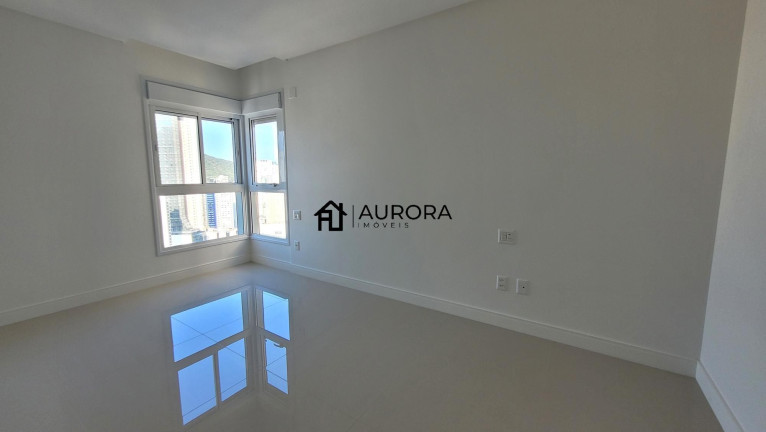 Imagem Apartamento com 4 Quartos à Venda, 144 m² em Centro - Balneário Camboriú