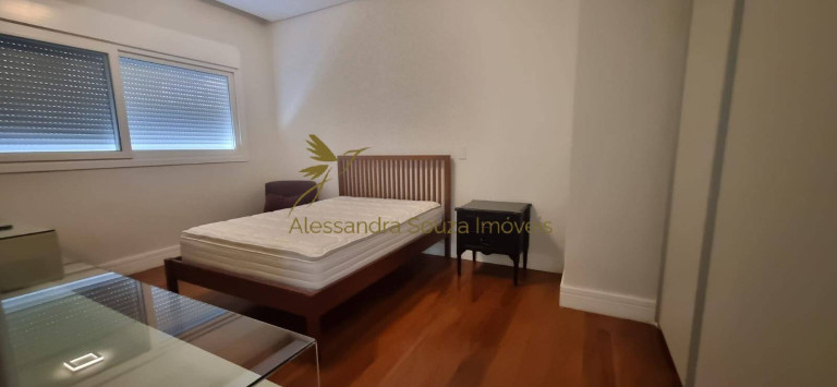 Imagem Casa com 4 Quartos à Venda, 490 m² em Centro Comercial Jubran - Barueri Imagem Casa com 4 Quartos à Venda, 490 m² em Centro Comercial Jubran - Barueri