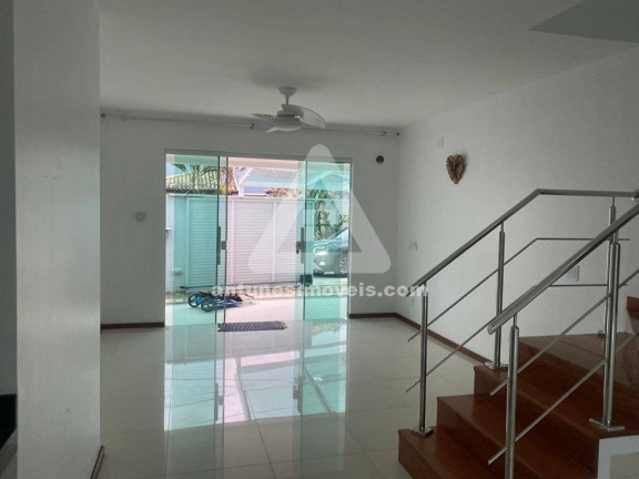 Imagem Casa com 4 Quartos à Venda, 160 m² em Portinho - Cabo Frio