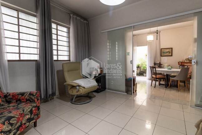 Imagem Casa com 4 Quartos à Venda, 128 m² em Pinheiros - São Paulo Imagem Casa com 4 Quartos à Venda, 128 m² em Pinheiros - São Paulo