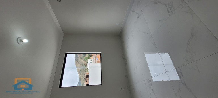 Imagem Casa com 3 Quartos à Venda, 150 m² em Vila Celeste - Ipatinga