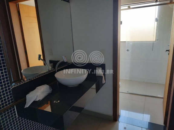 Imagem Casa com 10 Quartos à Venda ou Locação, 320 m² em Cidade Satélite - Atibaia