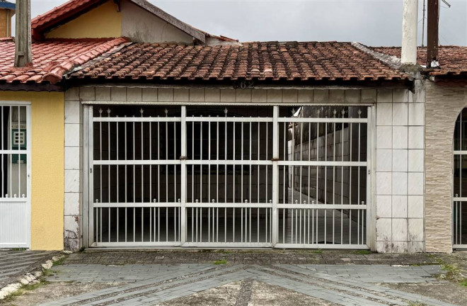 Imagem Casa com 2 Quartos à Venda, 127 m² em Maracanã - Praia Grande