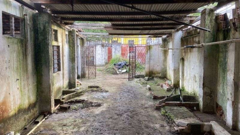 Imagem Casa com 6 Quartos à Venda, 220 m² em Macaxeira - Recife Imagem Casa com 6 Quartos à Venda, 220 m² em Macaxeira - Recife