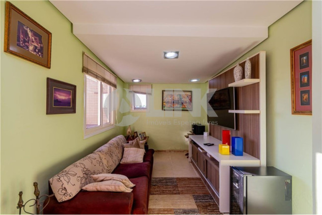 Imagem Imóvel com 3 Quartos à Venda, 200 m² em Menino Deus - Porto Alegre Imagem Imóvel com 3 Quartos à Venda, 200 m² em Menino Deus - Porto Alegre