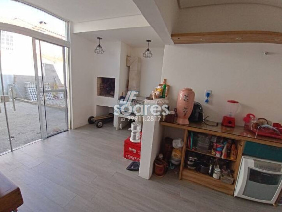 Imagem Sobrado com 2 Quartos à Venda, 143 m² em Laranjal - Pelotas