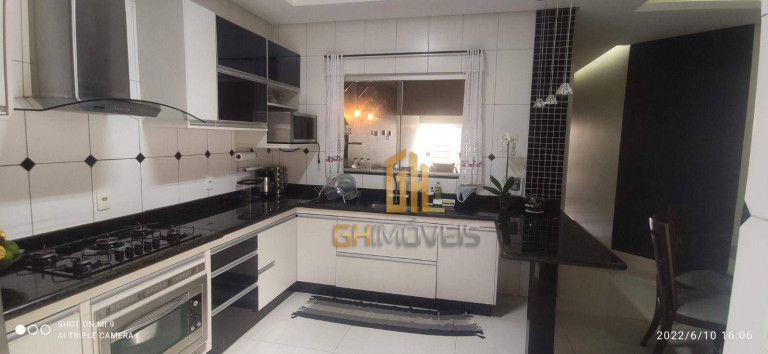 Imagem Casa com 3 Quartos à Venda, 141 m² em Residencial Barravento - Goiânia