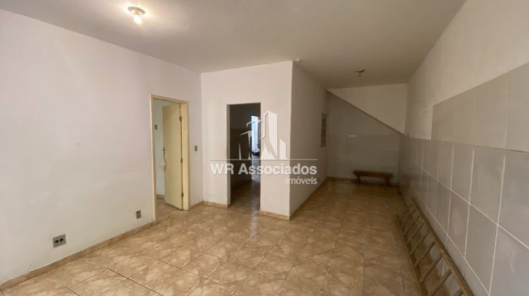 Imagem Casa com 3 Quartos à Venda, 260 m² Imagem Casa com 3 Quartos à Venda, 260 m²