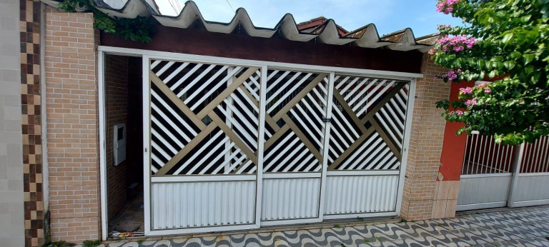 Casa com 2 Quartos à Venda, 125 m² em Jardim Real - Praia Grande