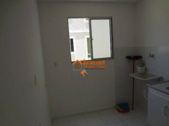 Imagem Apartamento com 2 Quartos à Venda, 45 m² em água Chata - Guarulhos