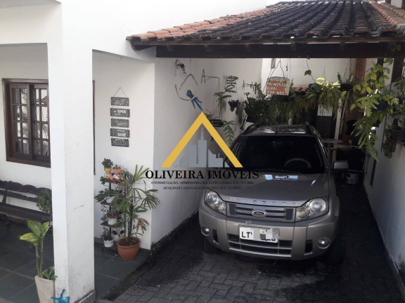 Casa com 4 Quartos à Venda, 236 m² em Maria Paula - São Gonçalo