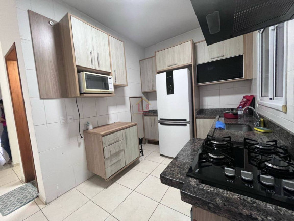 Imagem Casa com 3 Quartos à Venda, 82 m²