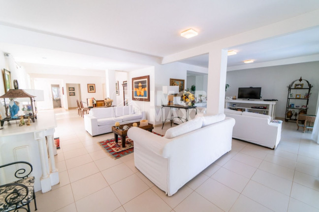 Imagem Casa com 5 Quartos à Venda, 767 m² em Lago Sul - Brasília Imagem Casa com 5 Quartos à Venda, 767 m² em Lago Sul - Brasília