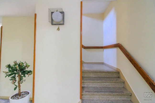 Imagem Apartamento com 2 Quartos à Venda, 56 m² em Azenha - Porto Alegre