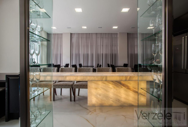 Imagem Apartamento com 3 Quartos à Venda, 353 m² em Centro - Balneário Camboriú