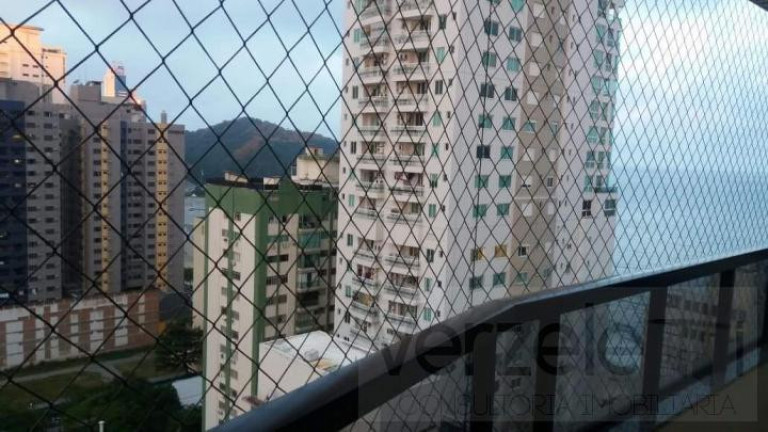 Apartamento com 3 Quartos para Temporada, 130 m² em Centro - Balneário Camboriú