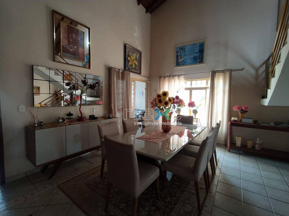 Imagem Casa com 3 Quartos à Venda, 400 m² em Carandá Bosque - Campo Grande Imagem Casa com 3 Quartos à Venda, 400 m² em Carandá Bosque - Campo Grande