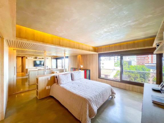 Imagem Apartamento com 3 Quartos à Venda, 261 m² em Petrópolis - Porto Alegre Imagem Apartamento com 3 Quartos à Venda, 261 m² em Petrópolis - Porto Alegre