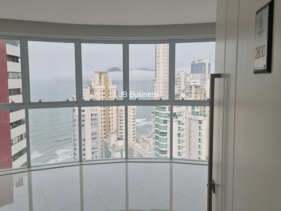 Imagem Imóvel com 4 Quartos à Venda, 131 m² em Centro - Balneário Camboriú