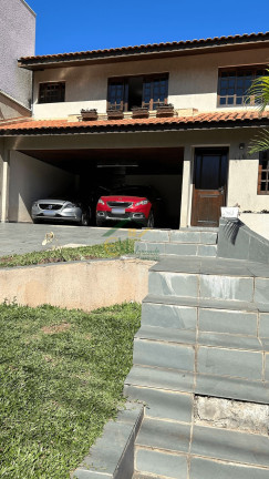 Imagem Sobrado com 4 Quartos à Venda, 275 m² em Tingui - Curitiba Imagem Sobrado com 4 Quartos à Venda, 275 m² em Tingui - Curitiba