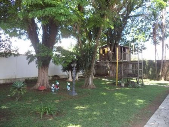 Imagem Casa com 3 Quartos à Venda, 301 m² em Jardim Ipe - Atibaia Imagem Casa com 3 Quartos à Venda, 301 m² em Jardim Ipe - Atibaia