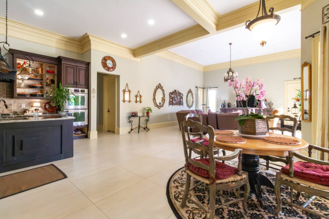 Imagem Casa com 5 Quartos à Venda, 4.000 m² em Hidrolândia Imagem Casa com 5 Quartos à Venda, 4.000 m² em Hidrolândia