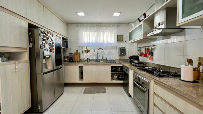 Imagem Casa com 3 Quartos à Venda, 218 m² em Jardim Três Marias - Guarujá Imagem Casa com 3 Quartos à Venda, 218 m² em Jardim Três Marias - Guarujá
