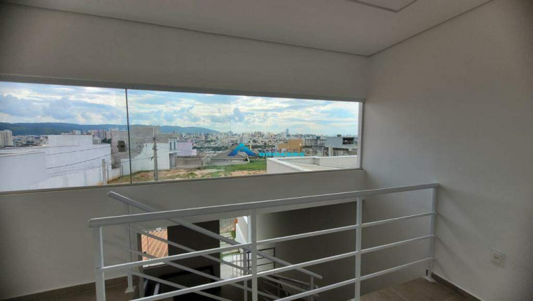 Imagem Casa com 3 Quartos à Venda, 130 m² em Vila Aparecida - Jundiaí