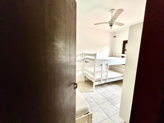Imagem Casa com 3 Quartos à Venda, 155 m² em Cambiju - Itapoá