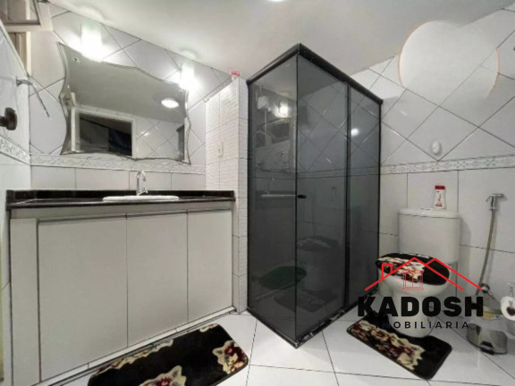 Imagem Casa com 3 Quartos à Venda, 220 m² em Centro - Feira De Santana