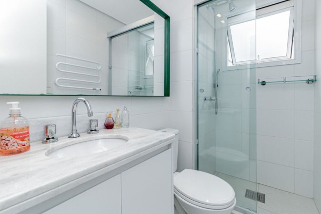 Imagem Imóvel com 2 Quartos à Venda, 67 m² em Petrópolis - Porto Alegre
