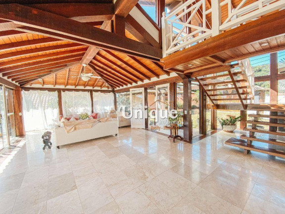 Imagem Casa com 5 Quartos à Venda, 400 m² em Ferradura - Armação Dos Búzios Imagem Casa com 5 Quartos à Venda, 400 m² em Ferradura - Armação Dos Búzios