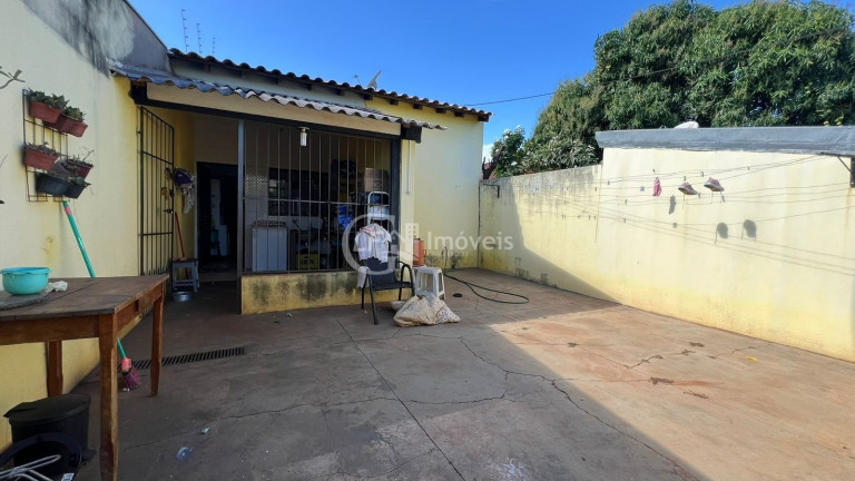 Imagem Casa com 3 Quartos à Venda, 75 m² em Jardim Presidente - Campo Grande Imagem Casa com 3 Quartos à Venda, 75 m² em Jardim Presidente - Campo Grande