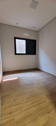 Imagem Sobrado com 3 Quartos à Venda, 120 m² em Villas Do Jaguari - Santana De Parnaíba