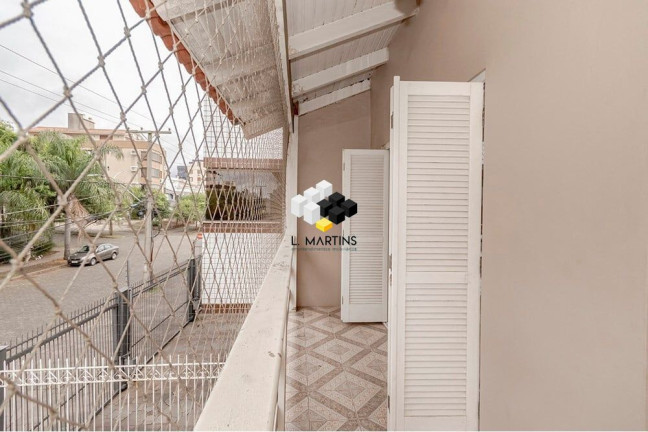 Imagem Casa com 4 Quartos à Venda, 233 m² em Jardim Itu - Porto Alegre Imagem Casa com 4 Quartos à Venda, 233 m² em Jardim Itu - Porto Alegre
