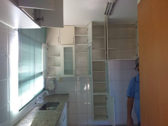 Imagem Apartamento com 3 Quartos à Venda, 140 m² em Montes Claros