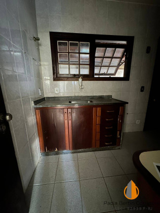 Imagem Casa com 2 Quartos à Venda, 121 m² em Centro - Maricá
