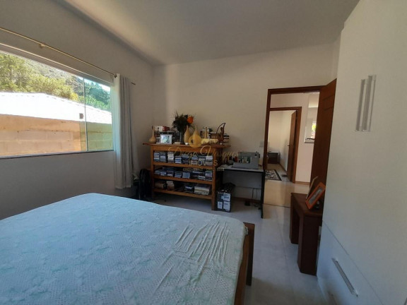 Imagem Casa com 3 Quartos à Venda, 320 m² em Albuquerque - Teresópolis Imagem Casa com 3 Quartos à Venda, 320 m² em Albuquerque - Teresópolis