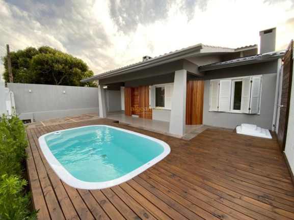 Casa com 3 Quartos à Venda, 220 m² em Centro - Xangri-lá