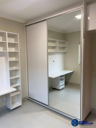 Imagem Casa com 3 Quartos à Venda, 240 m² em Moinho Dos Ventos - Goiânia Imagem Casa com 3 Quartos à Venda, 240 m² em Moinho Dos Ventos - Goiânia