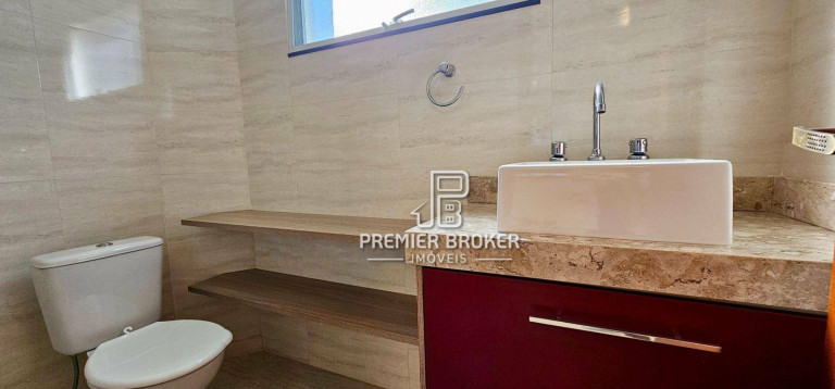 Imagem Casa com 3 Quartos à Venda, 248 m² em Vargem Grande - Teresópolis
