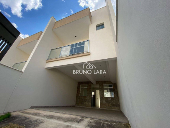 Imagem Casa com 3 Quartos à Venda, 117 m² em Nossa Senhora Das Graças - Betim