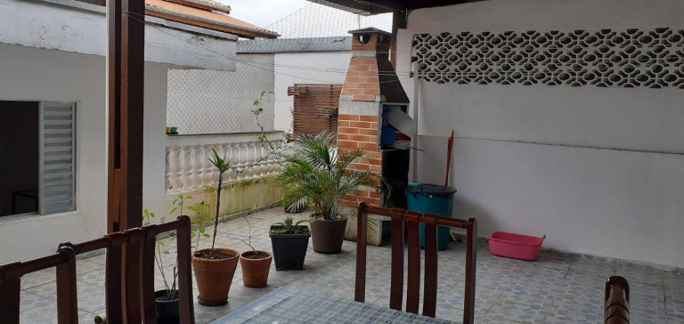 Imagem Casa com 2 Quartos à Venda, 224 m² em Taboão - Diadema