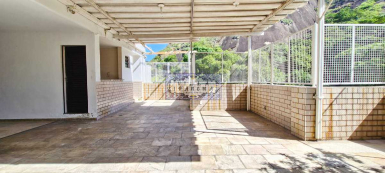 Imagem Apartamento com 2 Quartos à Venda, 80 m² em Copacabana - Rio De Janeiro