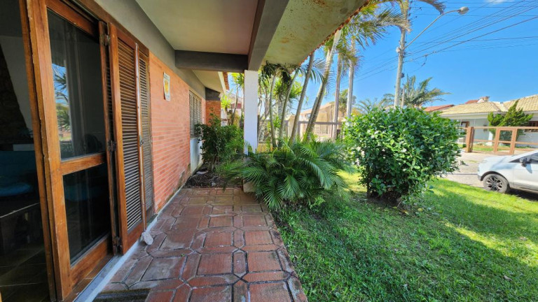 Imagem Casa com 3 Quartos à Venda, 123 m² em Centro - Xangri-lá