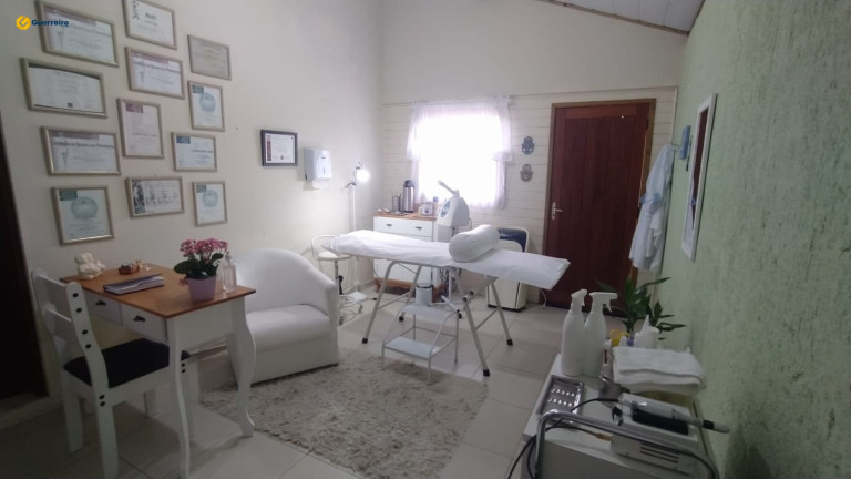 Imagem Casa com 3 Quartos à Venda, 201 m² em Carianos - Florianópolis Imagem Casa com 3 Quartos à Venda, 201 m² em Carianos - Florianópolis